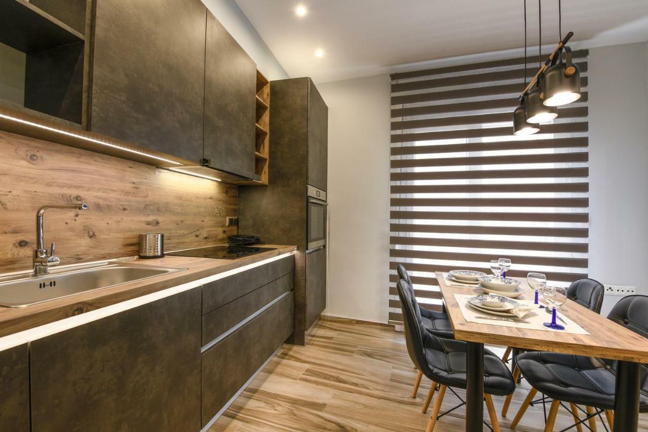 Adell Luxury Apartments Kavala Buitenkant foto