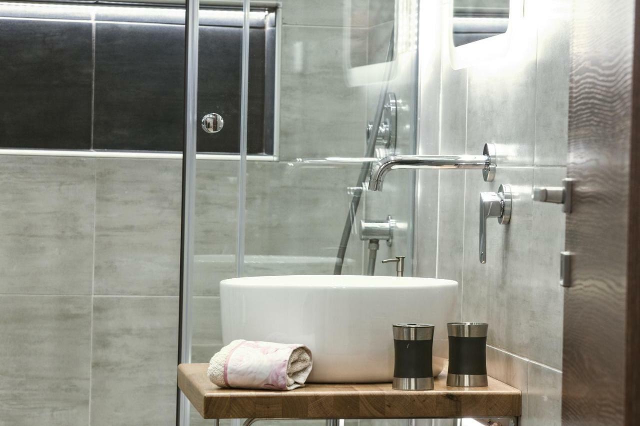 Adell Luxury Apartments Kavala Buitenkant foto