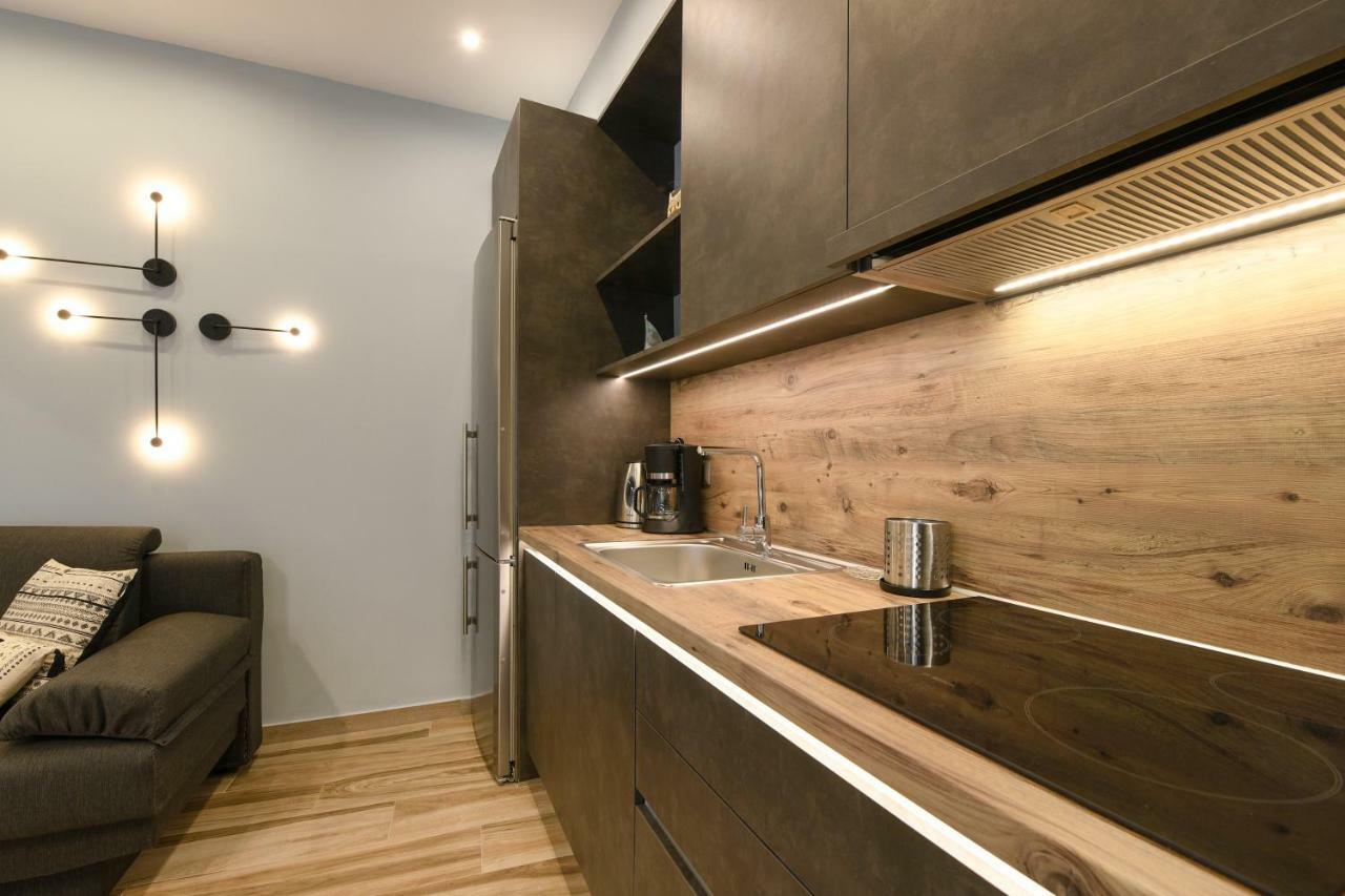 Adell Luxury Apartments Kavala Buitenkant foto